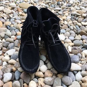 Minnetonka Moccasins Bohemian style Boots